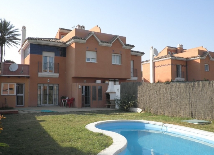 Townhouse Semi Detached in Estepona - 1