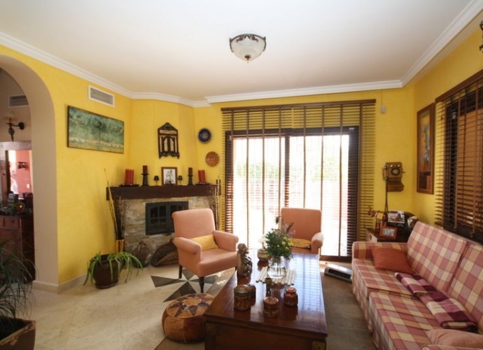 Villa Independiente en Las Chapas - 2