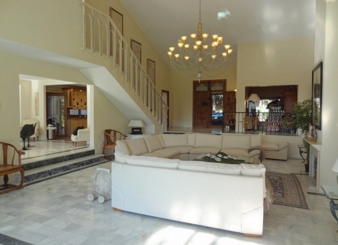 Villa Detached in Estepona - 4