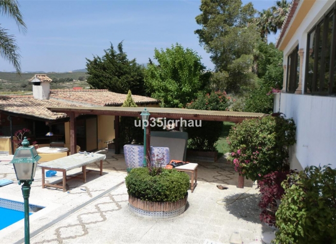 Villa Independiente en Estepona - 3