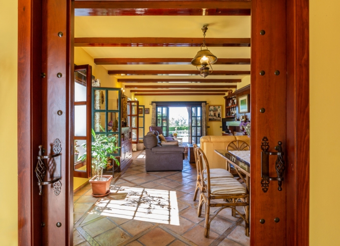 Villa Detached in Elviria - 3