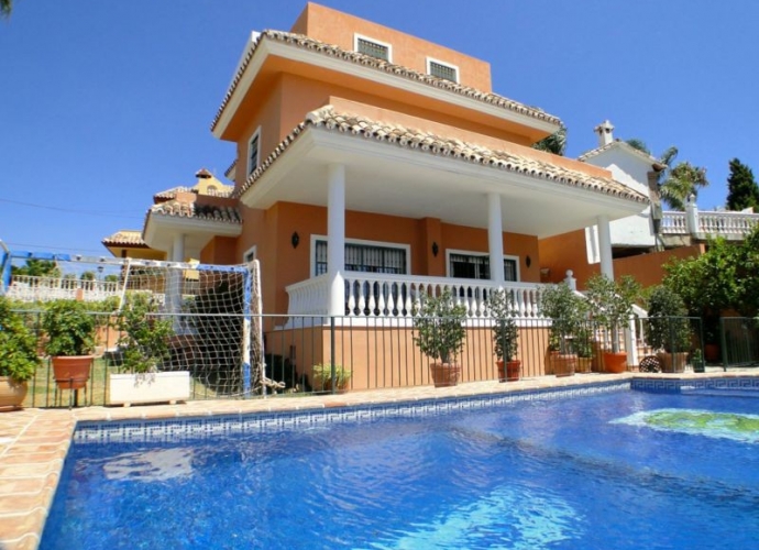 Villa indépendante situé à Nueva Andalucía - 1