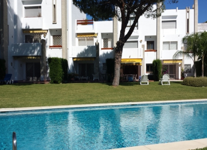 Adosado en Nueva Andalucía - 1