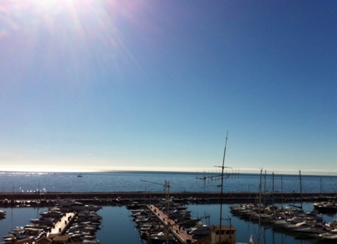 Appartement milieu d’Etage situé à Puerto Banús - 1