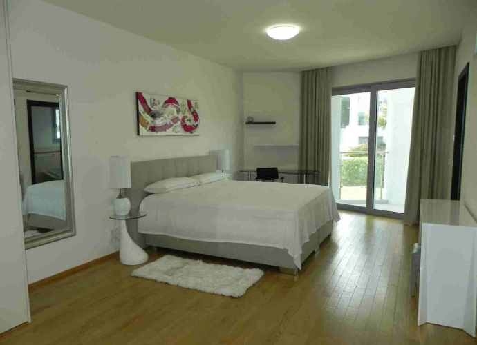 Villa Semi Detached in Sierra Blanca - 9