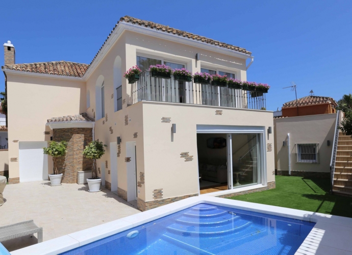 Villa Independiente en San Pedro de Alcántara - 1