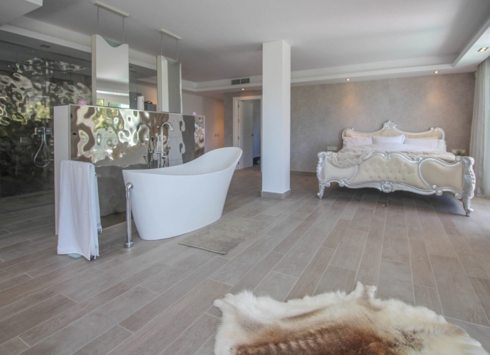 Villa Independiente en Elviria - 4