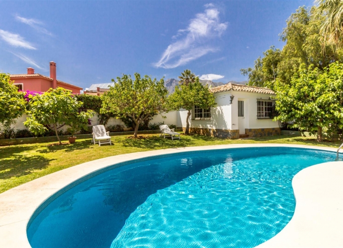 Villa Detached in Marbella - 6