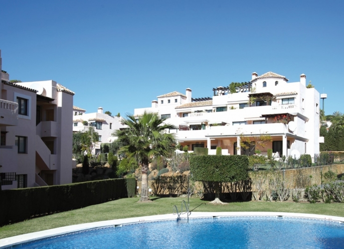 Apartamento Planta Media en Elviria El Manantial de Santa María Golf  - 1