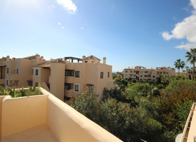 Apartamento Planta Media en Elviria El Manantial de Santa María Golf  - 4