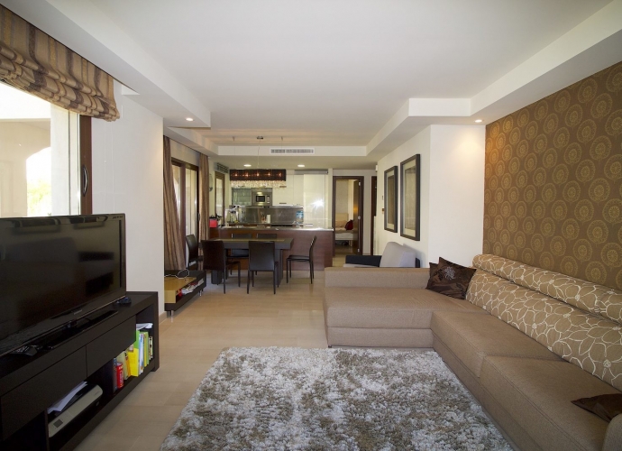 Appartement milieu d’Etage situé à Nueva Andalucía Medina de Banus  - 1