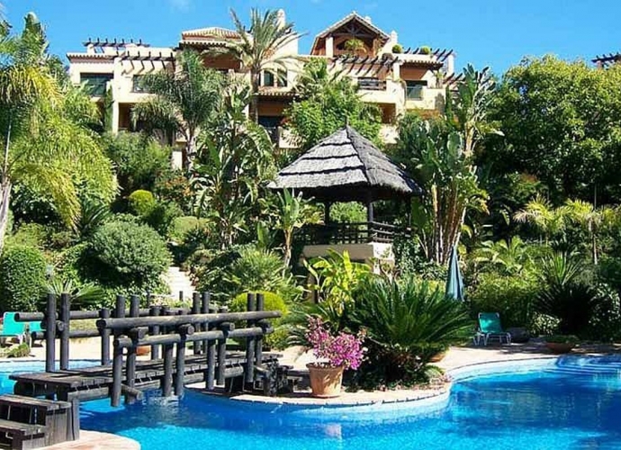 Apartment Ground Floor in Estepona - 2