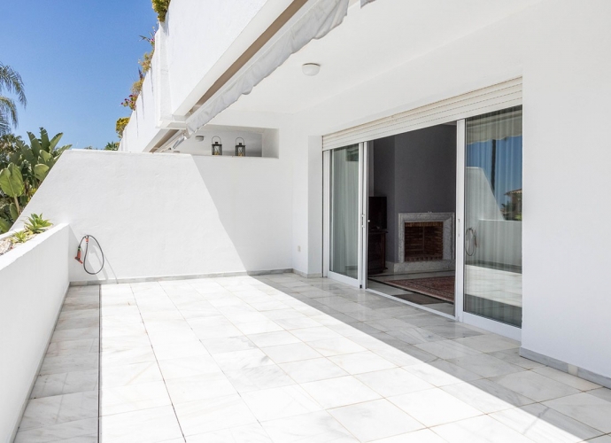 Apartamento Planta Baja en Bahía de Marbella Bahía Real  - 6