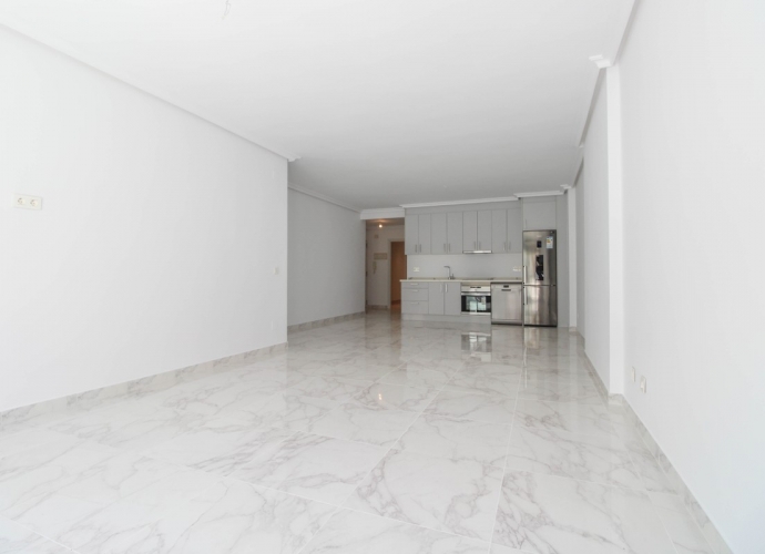 Apartamento Planta Baja en Nueva Andalucía La Maestranza  - 4