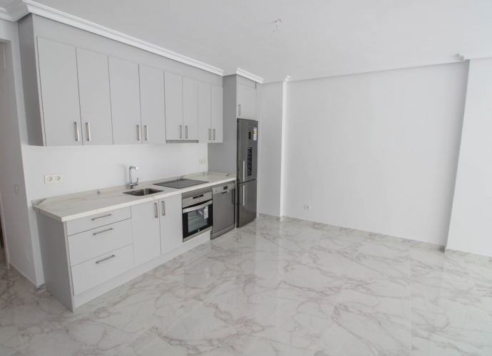 Apartamento Planta Baja en Nueva Andalucía La Maestranza  - 5