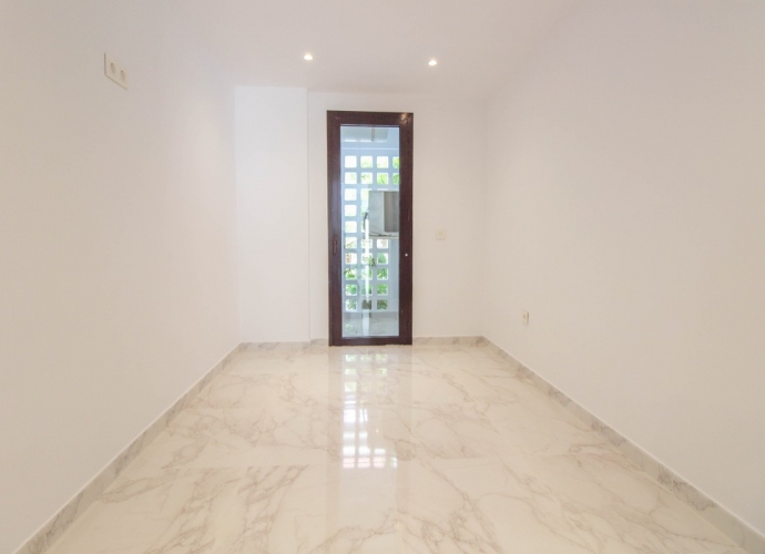 Apartamento Planta Baja en Nueva Andalucía La Maestranza  - 9