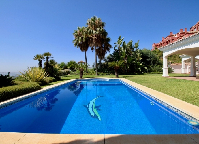 Villa Independiente en Monte Halcones - 1