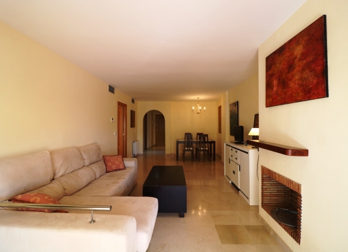 Apartamento Planta Media en Guadalmina Alta - 3