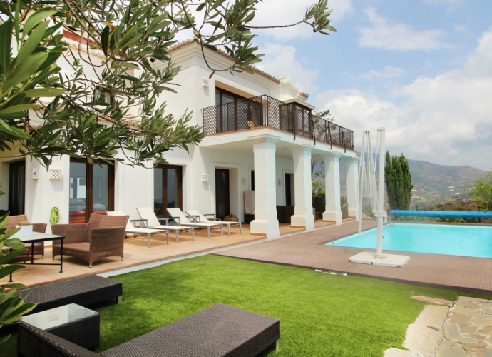 Villa Independiente en Benahavís - 2