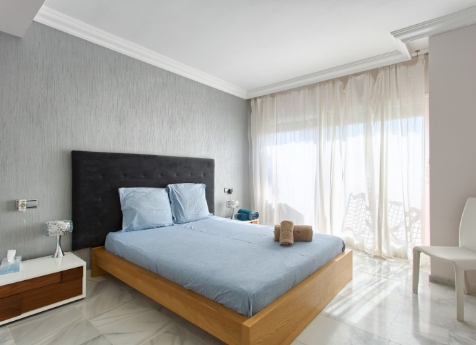 Apartamento Planta Media en Nueva Andalucía Magna Marbella  - 4