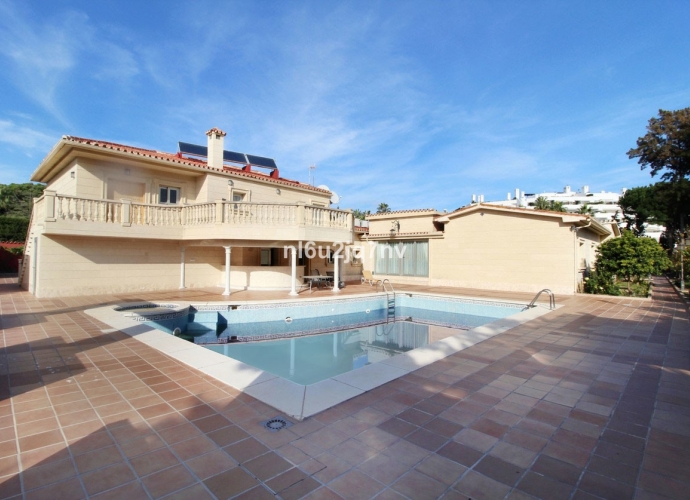 Villa Independiente en Guadalmina Baja - 9