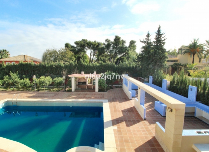 Villa Independiente en Guadalmina Baja - 10