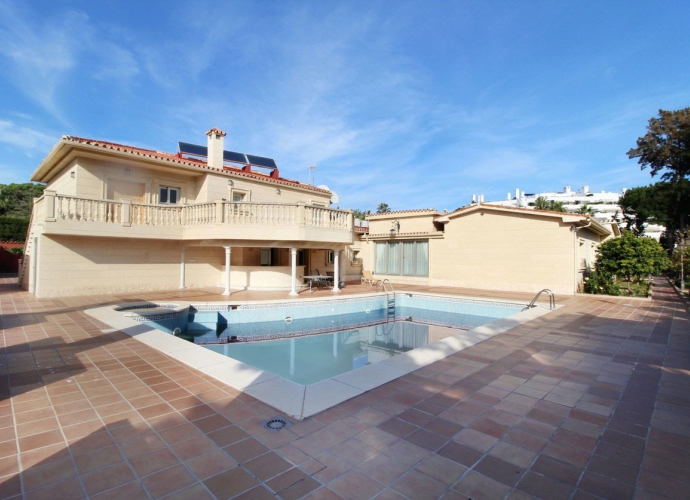 Villa Independiente en Guadalmina Baja - 9