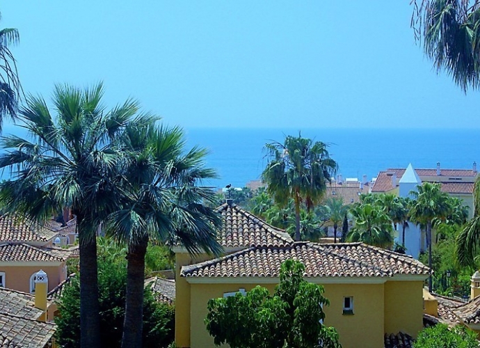 Apartment Penthouse in Bahía de Marbella Bahía Real  - 1