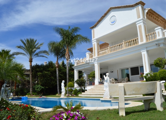 Villa Detached in Sierra Blanca Villas en Sierra Blanca  - 1