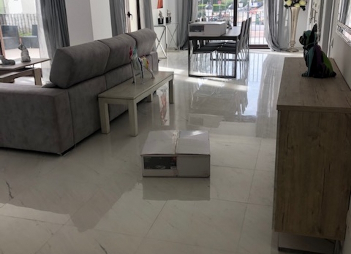 Appartement milieu d’Etage situé à Puerto Banús Jardines del Puerto  - 1