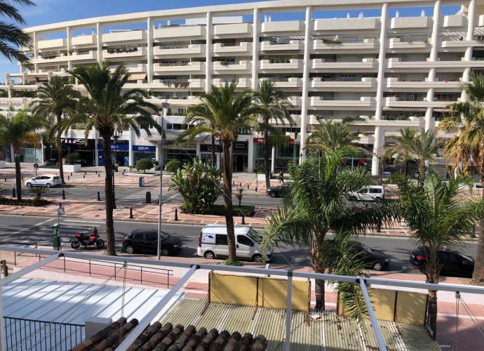 Apartment Middle Floor in Puerto Banús Jardines del Puerto  - 8