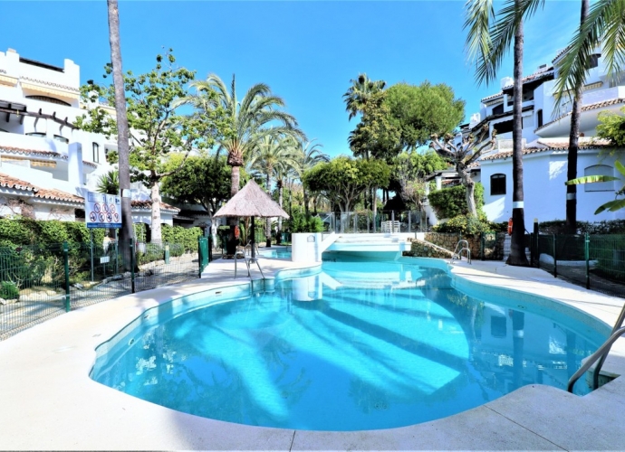 Appartement milieu d’Etage situé à Elviria Golden Beach  - 2