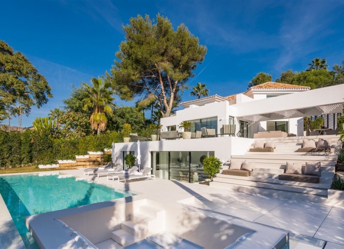 Villa Independiente en Nueva Andalucía Villas en Nueva Andalucia - 1