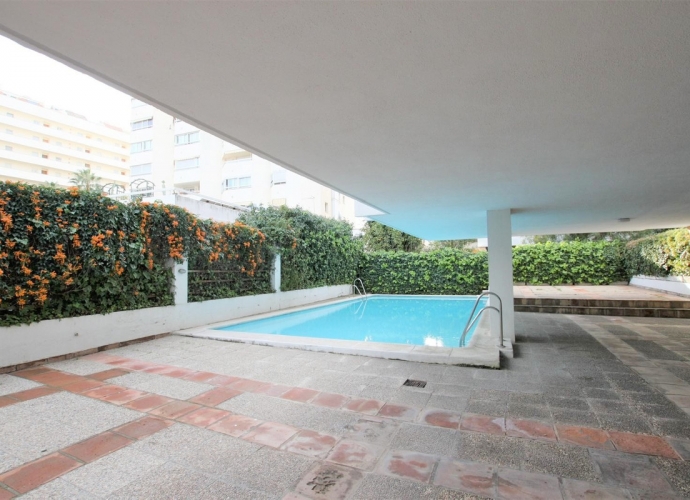 Appartement milieu d’Etage situé à Marbella Apartamentos en el centro de Marbella  - 4