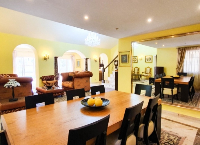 Villa Independiente en Nueva Andalucía Villas en Nueva Andalucia  - 2