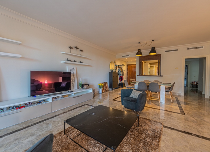 Apartamento Planta Media en Nueva Andalucía El Alminar de Marbella  - 5