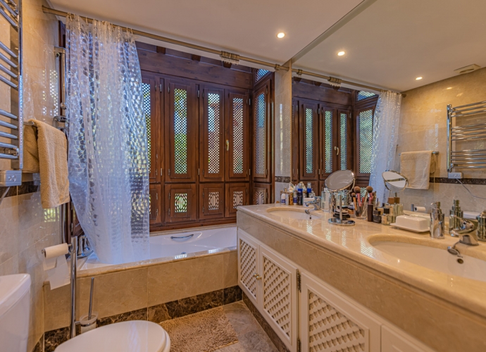 Apartamento Planta Media en Nueva Andalucía El Alminar de Marbella  - 6