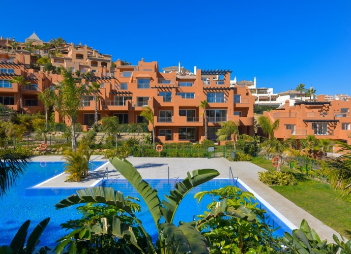 Apartment Ground Floor in Nueva Andalucía - 1