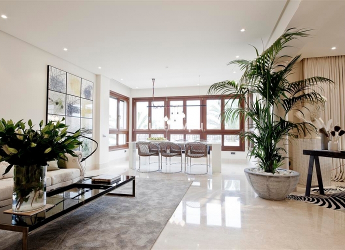 Apartment Penthouse in Los Monteros - 2