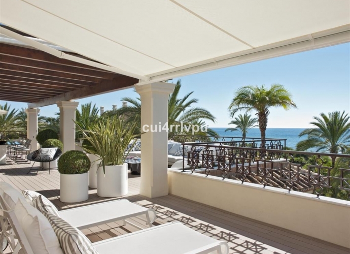 Apartment Penthouse in Los Monteros - 3