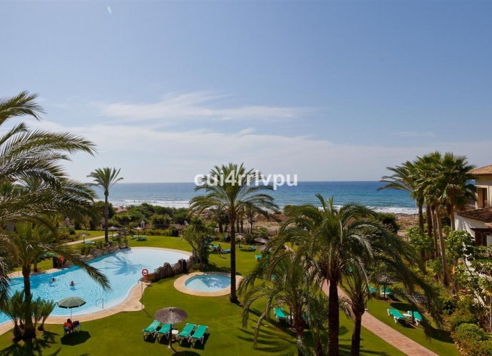 Apartment Penthouse in Los Monteros - 4