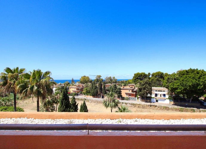 Apartment Penthouse in Bahía de Marbella - 1