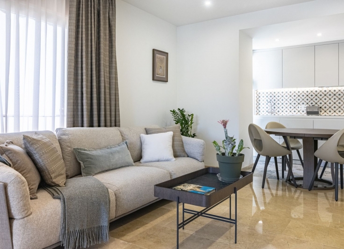 Apartment Duplex in The Golden Mile Coto Real  - 1