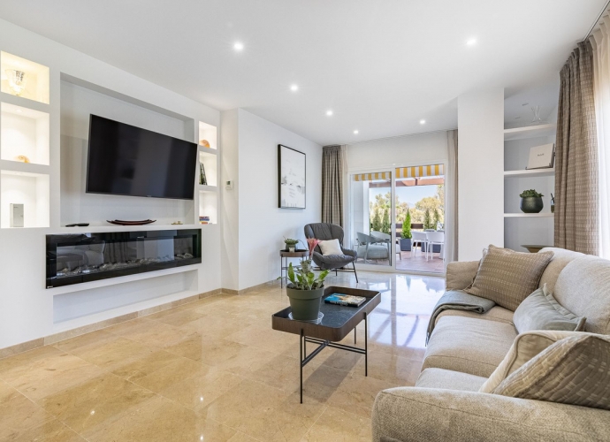 Apartment Duplex in The Golden Mile Coto Real  - 5