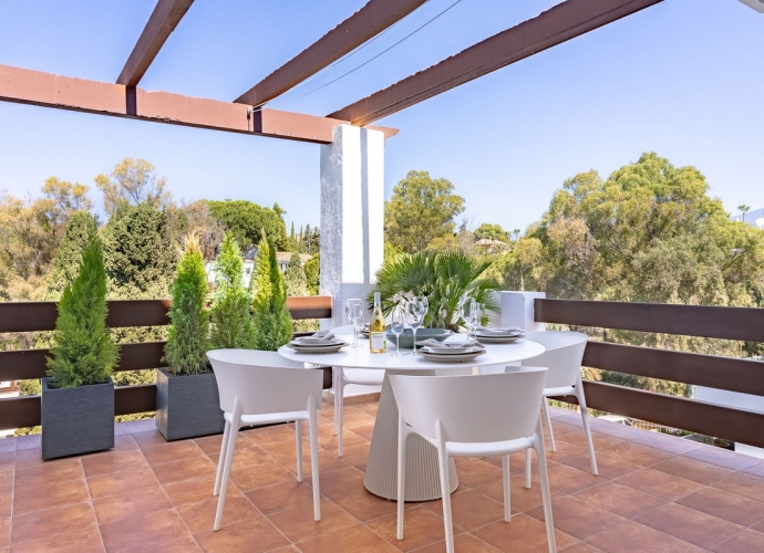 Apartment Duplex in The Golden Mile Coto Real  - 10