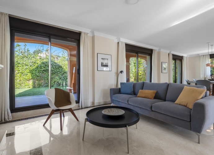 Villa Semi Detached situé à Estepona Adosadas de Nueva Construcción en Estepona  - 3