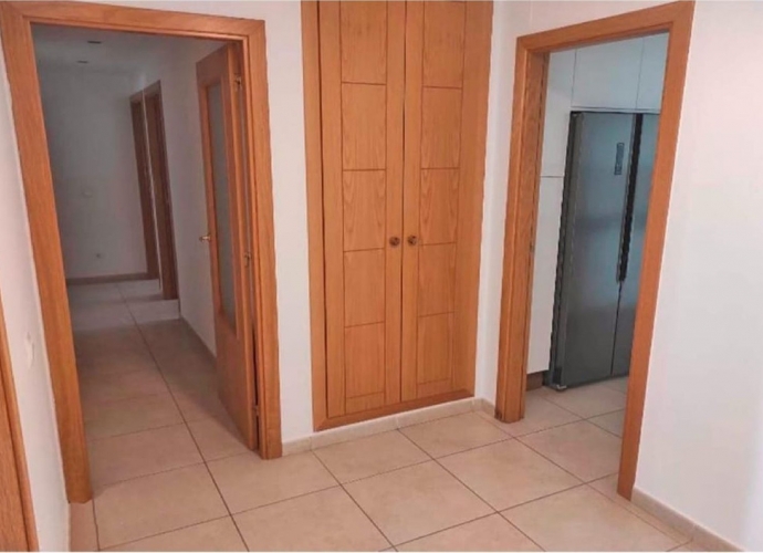 Appartement milieu d’Etage situé à Nueva Andalucía - 9