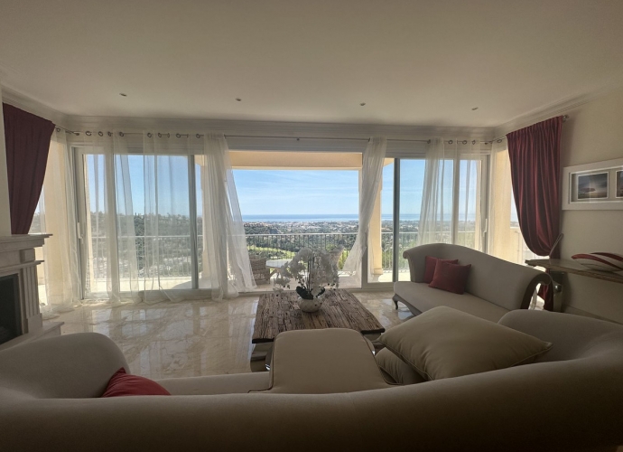 Commercial Business situé à Benahavís Villas en Benahavís  - 7
