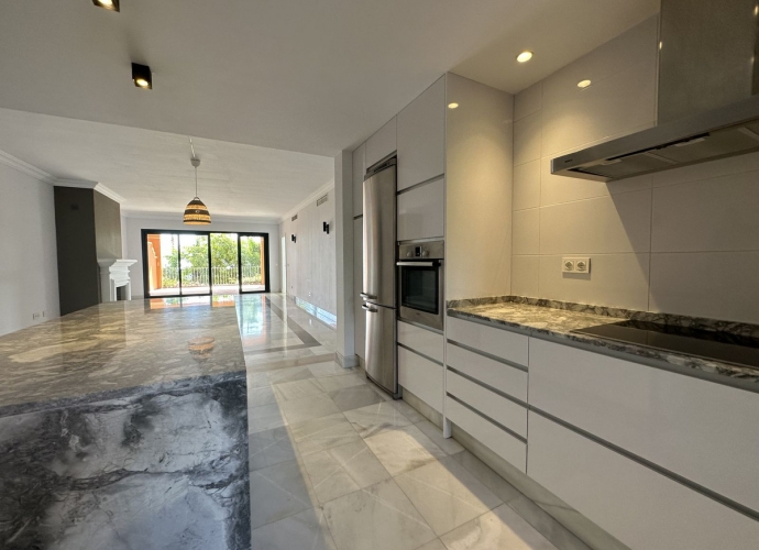 Apartamento Planta Media en Monte Halcones - 1