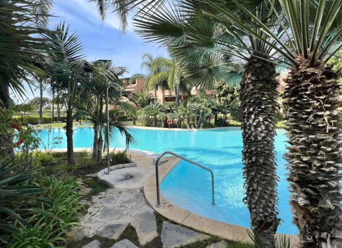 Apartamento Planta Media en Guadalmina Baja Alhambra del Golf  - 1